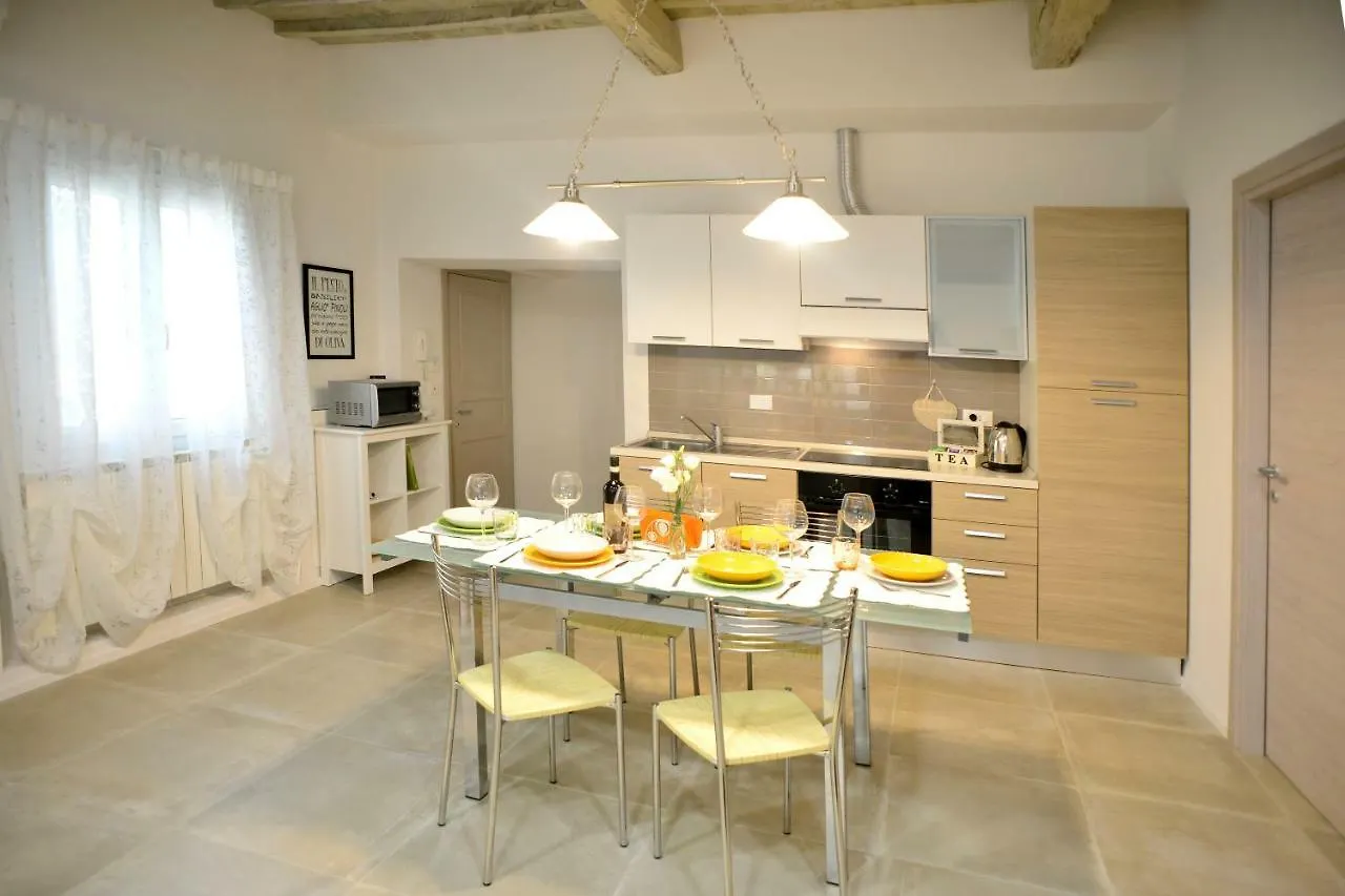 Apartment Ferienwohnung Ognissanti 67 Florenz Italien